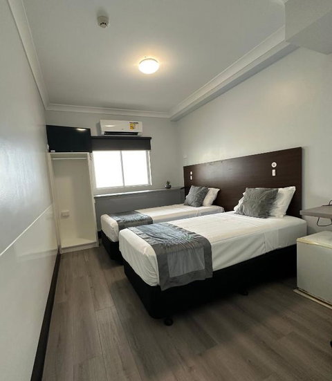 DCH On Mitchell - Accommodation Rockhampton 0