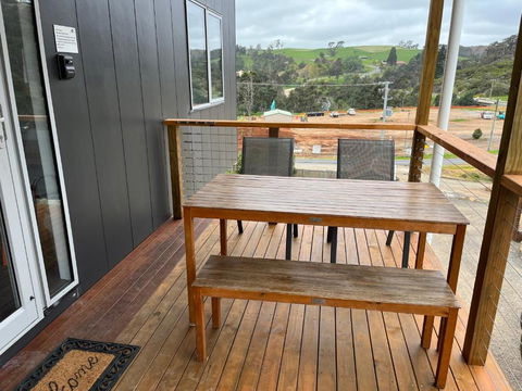Derby Digs Cabin - Accommodation Rockhampton 1