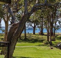 28 'Bay Parklands' 2 Gowrie Ave - pool tennis  stunning views - Accommodation Rockhampton