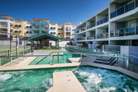 2BR Coolum Beach Escape , Courtyard, Pool, Spa, Tennis - Accommodation Rockhampton 0