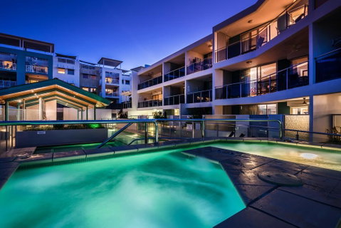 2BR Coolum Beach Escape , Courtyard, Pool, Spa, Tennis - Accommodation Rockhampton 2