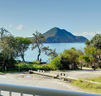3 'Albacore' 12 Ondine Close - waterfront pool lift  views - Accommodation Rockhampton