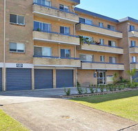 3 'Silvana Court' 26 Ajax Avenue - neat unit with air conditioning - Accommodation Rockhampton