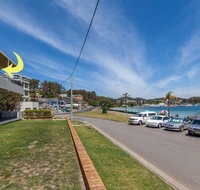 3 'Sunset' 11 Victoria Parade - stunning unit right across from the water - Accommodation Rockhampton
