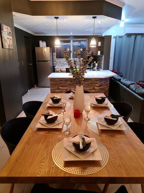 3 BEDROOM CITY ESCAPE - CHAMPAGNE STAYS Darwin - Accommodation Rockhampton 2
