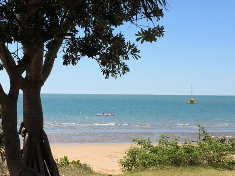 3 Sea/Fraser Island View Deckings, Beachfront, Marina - Accommodation Rockhampton 1