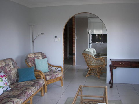 3/17 Park Street - Accommodation Rockhampton 2