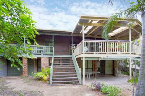33 Cooloola Drive - Rainbow Beach, Walk To The Beach, Pet Friendly - Accommodation Rockhampton 0