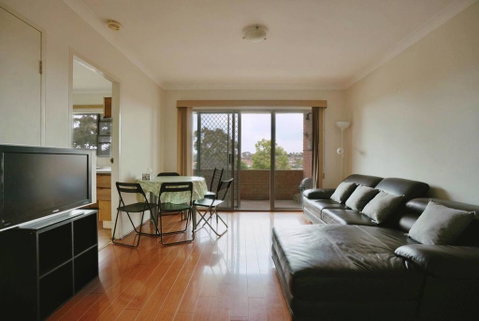 3BR Quiet & Convenient Area Of Parramatta UWS - Accommodation Rockhampton 0