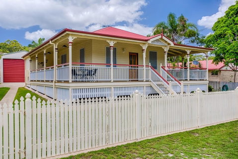 5 Bomburra Court - Rainbow Beach, Ticks All The Boxes, Pool, Shed, Fenced Yard, Pet Friendly - Accommodation Rockhampton 0