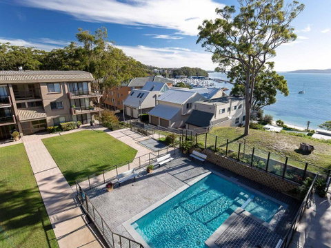 6 'The Poplars', 34 Magnus Street - Fabulous Views & Pool In Complex - Accommodation Rockhampton 0