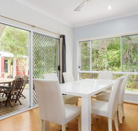 6 Ibis Court - Modern tropical family home with inground swimming pool  outdoor entertaining area - Accommodation Rockhampton