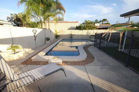 62 Tingira Close - Modern Lowset Home With Swimming Pool, Outdoor Area, Ample Parking. Pet Friendly - Accommodation Rockhampton 0