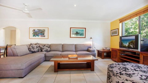 70 Lawson Street@Clarkes Beach - Accommodation Rockhampton 0