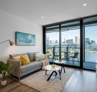 87 Docklands2Bd2Bth Lv8 Waterside FreeCarPark - Accommodation Rockhampton