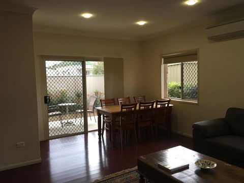 89 On Guy - Accommodation Rockhampton 3