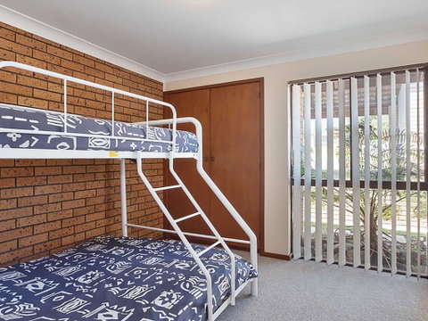 8c Norburn Avenue - Great Family Budget Holiday - Accommodation Rockhampton 3
