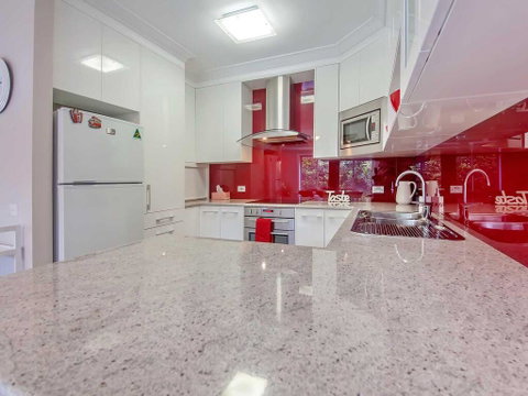 9 'Bushmans', 24 Tomaree Street - Air Conditioned, Centrally Located To Town - Accommodation Rockhampton 2