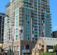 96 North Terrace Stylish Penthouse Apartment - Accommodation Rockhampton