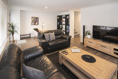 @WinenWaves Margaret River - Accommodation Rockhampton 2