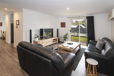 @WinenWaves Margaret River - Accommodation Rockhampton 1