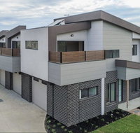 A brand new private townhouse - Accommodation Rockhampton