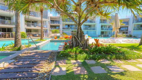 A Deluxe Swim Up - Drift Apartments South - Accommodation Rockhampton 3
