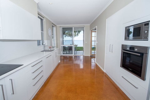 A Foreshore - Salamander Bay - Accommodation Rockhampton 0