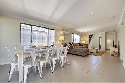 A Little Luxury In Town - Accommodation Rockhampton 2