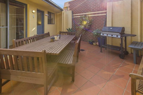 A Mariners Place - BEST Location In Town! - Accommodation Rockhampton 3