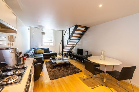 A NY Style Loft In Melbourne CBD - Accommodation Rockhampton 0