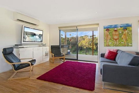 A One One Two At Island Beach - Accommodation Rockhampton 0