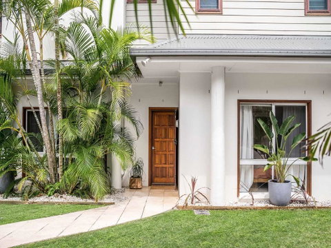 A PERFECT STAY - Baby Blue - Accommodation Rockhampton 0