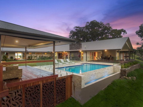A PERFECT STAY - Serene Myocum - Accommodation Rockhampton 0