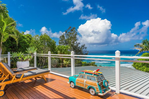 A PERFECT STAY - The Palms At Byron - Views Over Wategos Beach - Accommodation Rockhampton 0