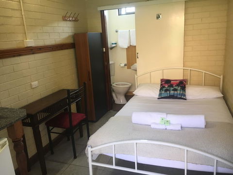 A Railway Lodge - Accommodation Rockhampton 3