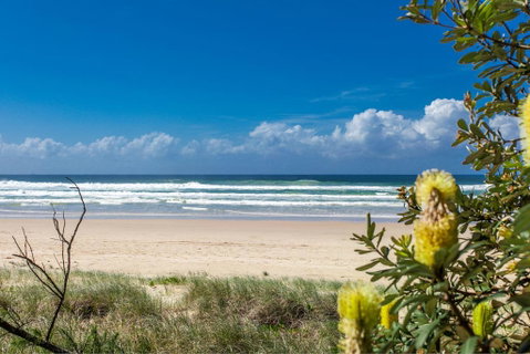 A SWEET ESCAPE - Beachfront Tranquility - Accommodation Rockhampton 3