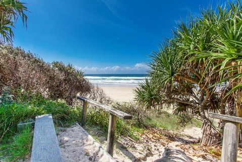 A SWEET ESCAPE - Beachfront Tranquility - Accommodation Rockhampton 0