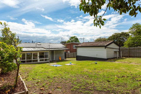 A Wave From It All - Accommodation Rockhampton 3