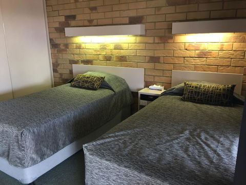 Abacus Motel - Accommodation Rockhampton 1