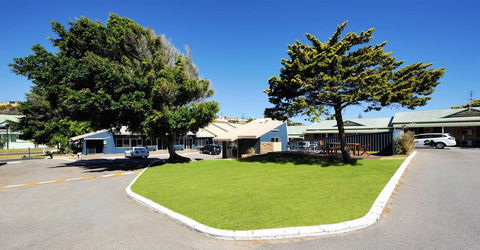Abrolhos Reef Lodge - Accommodation Rockhampton 0