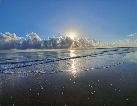 ABSOLUTE BEACH FRONT MACKAY - Comfort Resort Blue Pacific - Accommodation Rockhampton 0