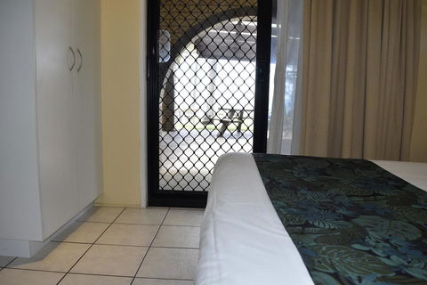 ABSOLUTE BEACH FRONT MACKAY - Comfort Resort Blue Pacific - Accommodation Rockhampton 2