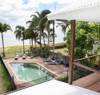 ABSOLUTE BEACHFRONT BLISS  NEWELL BEACH - Accommodation Rockhampton
