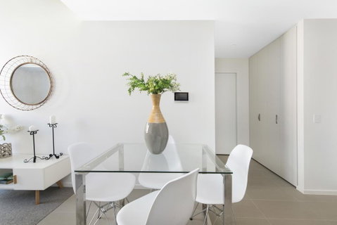 Accommodate Canberra - Azure - Accommodation Rockhampton 2