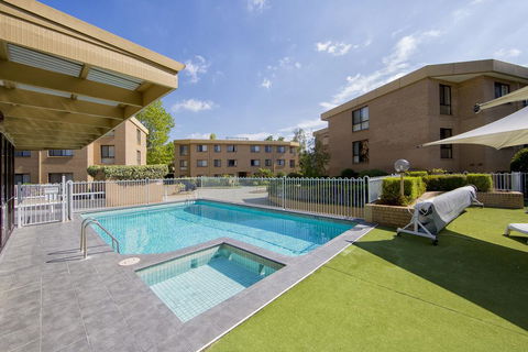 Accommodate Canberra - Kingston Court - Accommodation Rockhampton 1