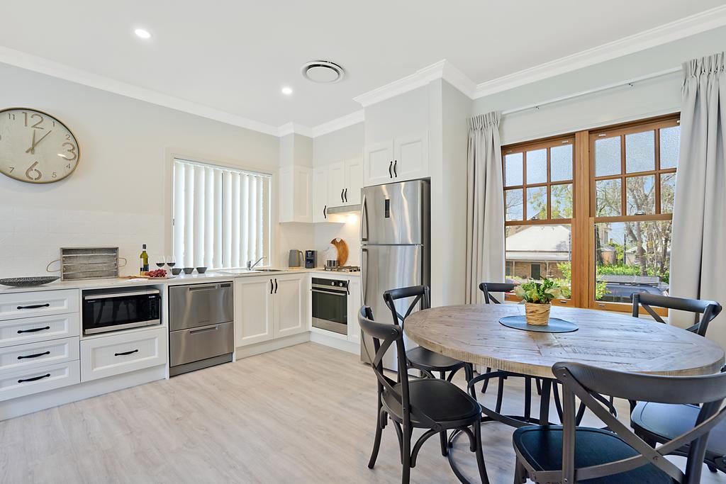 Maitland NSW Accommodation Rockhampton