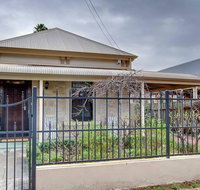 Adelaide close CBD Large Private Studio Apartment in St Peters - Accommodation Rockhampton