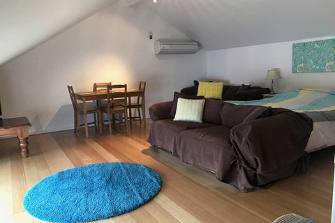 Adelaide Close CBD Large Private Studio Apartment In St Peters - Accommodation Rockhampton 1