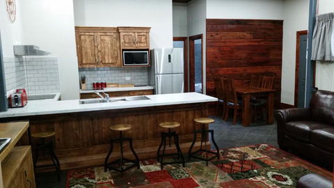 Eagle Foundry Bed & Breakfast - Accommodation Rockhampton 0